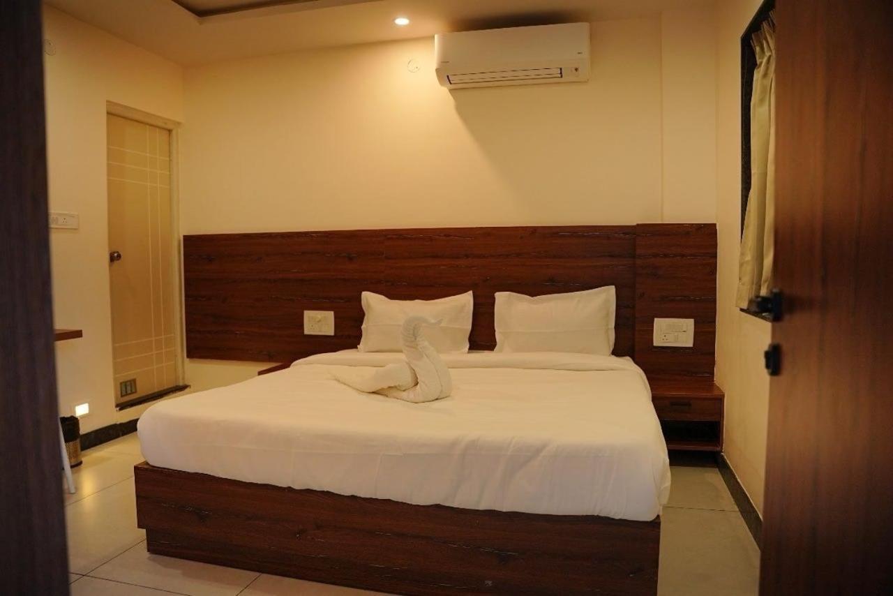 Super Townhouse Shivamogga Formerly Karthik Bhavan 외부 사진