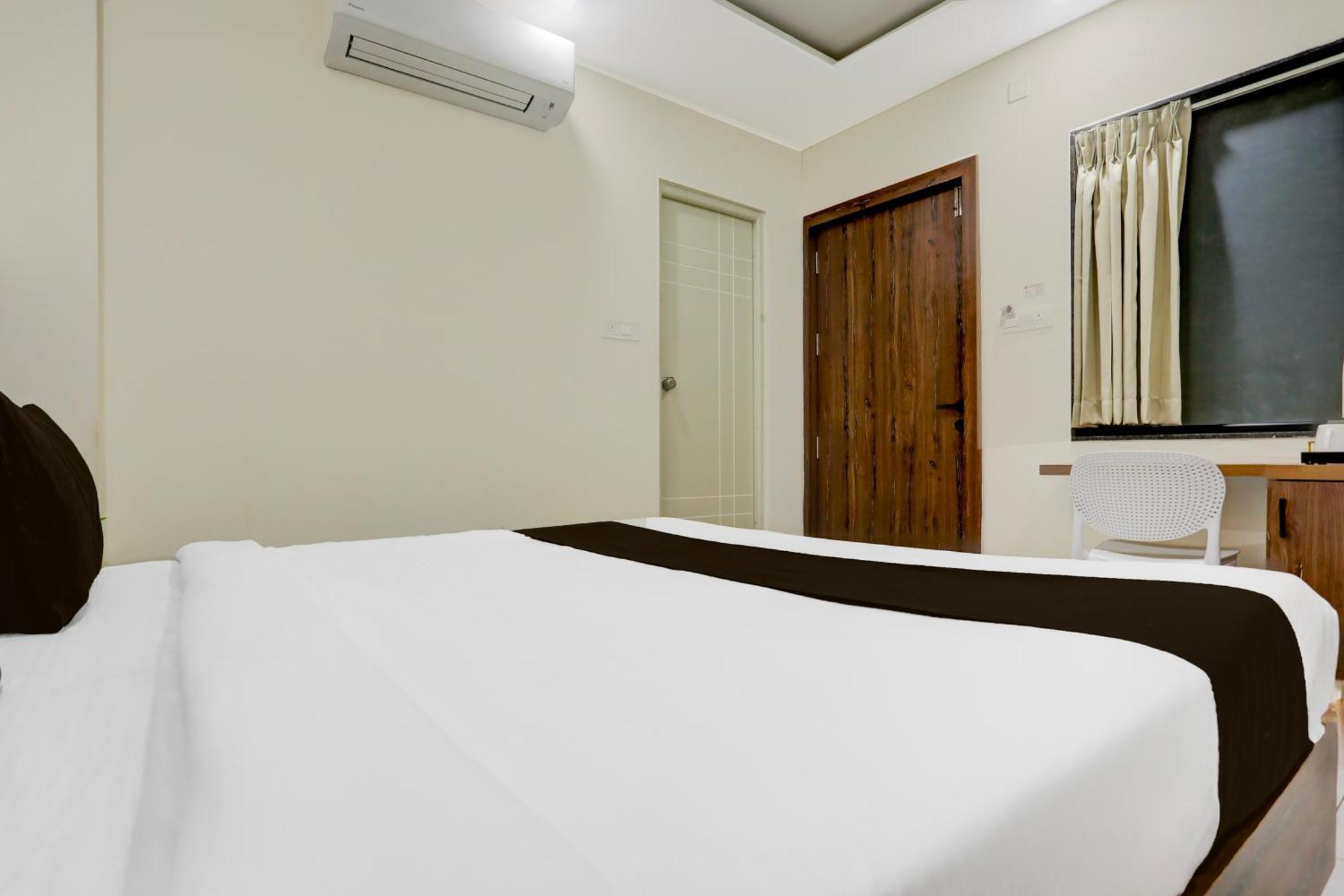 Super Townhouse Shivamogga Formerly Karthik Bhavan 외부 사진