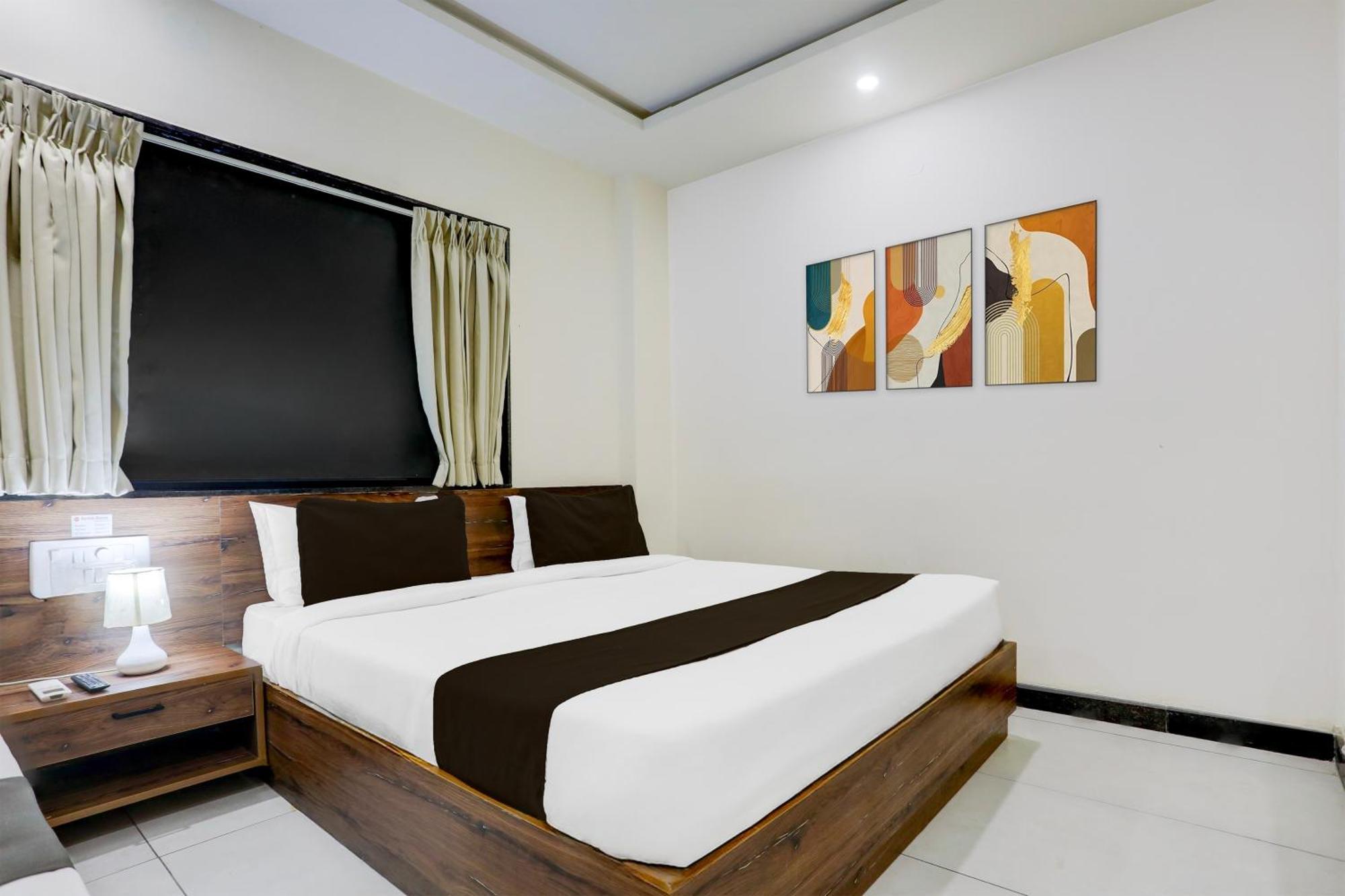 Super Townhouse Shivamogga Formerly Karthik Bhavan 외부 사진
